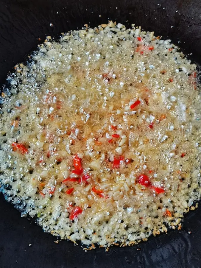 Bibimbap noodles are excellent: roasted pepper sauce step 0