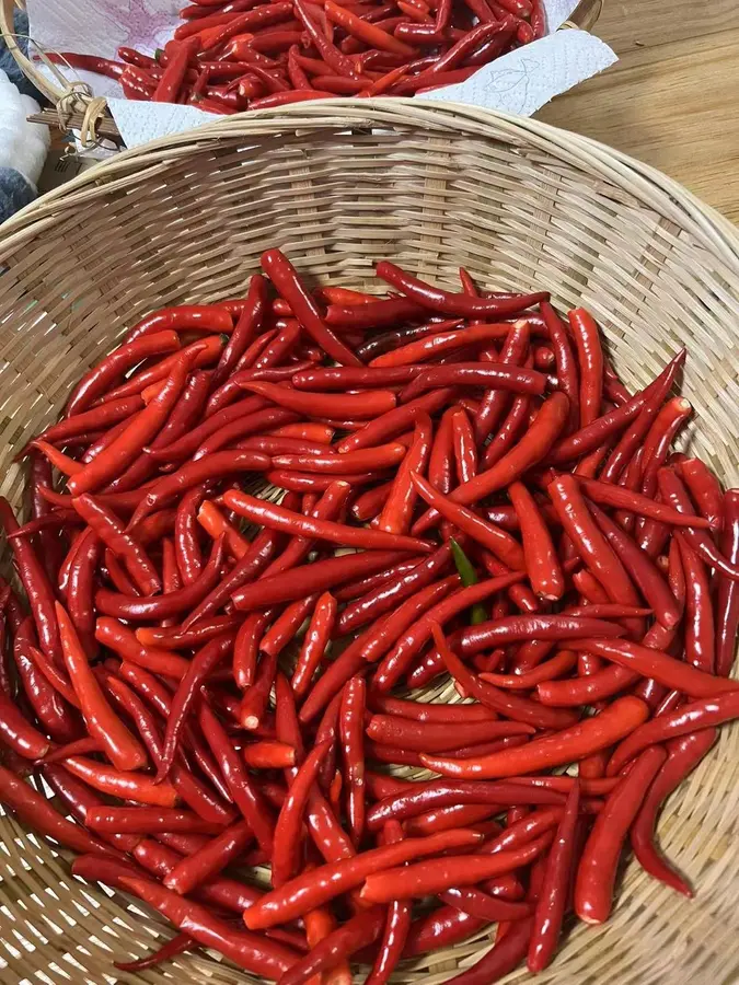 The super spicy and fragrant chili sauce in the Chaoshan snack bar step 0