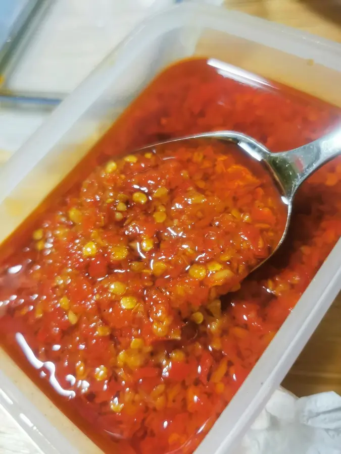 The super spicy and fragrant chili sauce in the Chaoshan snack bar