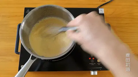 Custard sauce of baked all-purpose sauce step 0