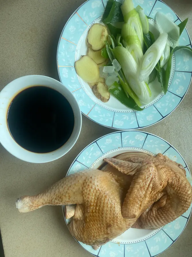 Super delicious rice cooker version of soy sauce chicken step 0