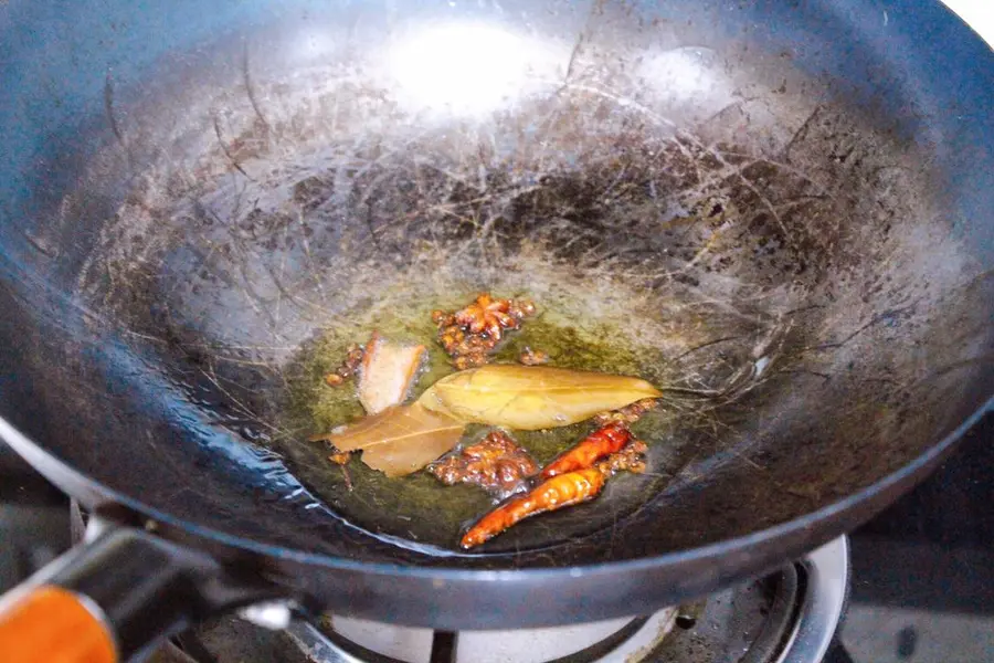 Shandong Linyi fried chicken (with fried chicken sauce) step 0