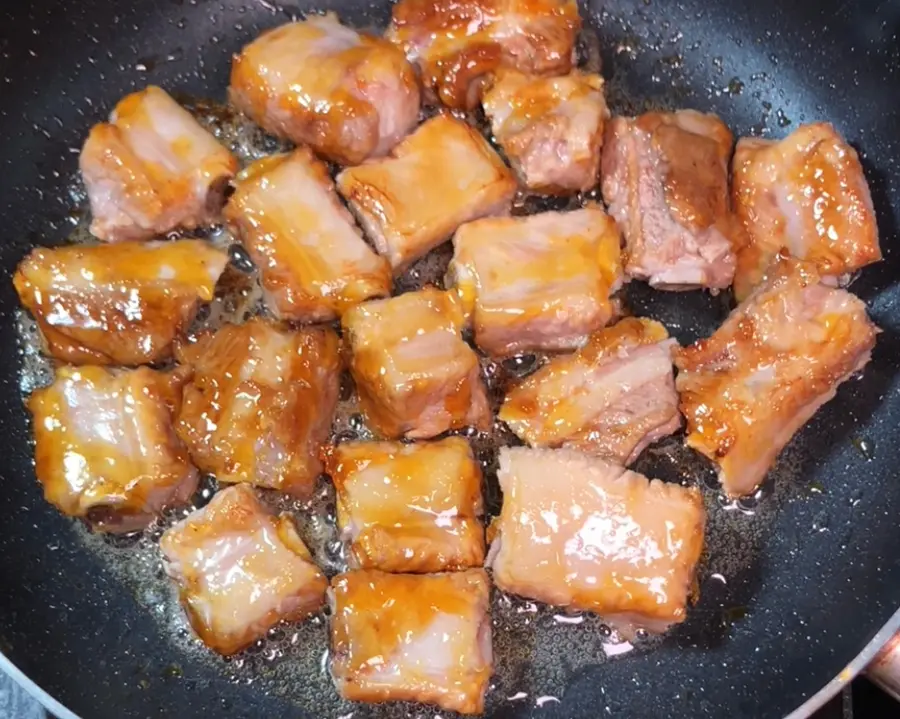 Braised pork ribs|The sauce is fragrant step 0