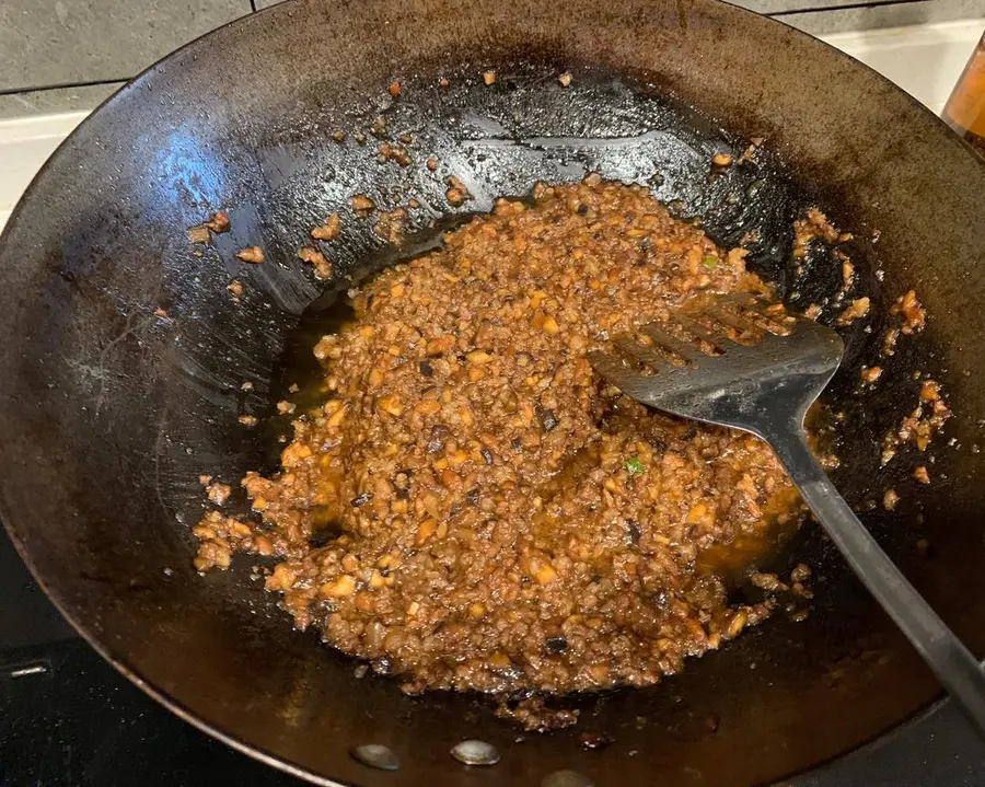 The world's best sauce meat bun filling step 0