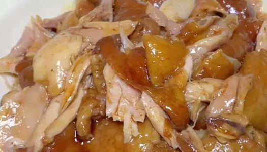 Shredded chicken with soy sauce