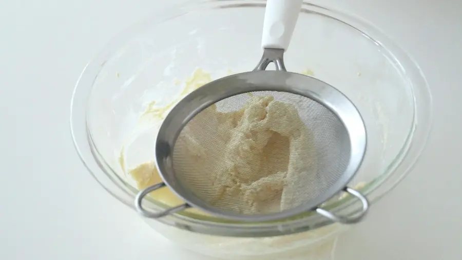 Japanese dessert master Kojima-sensei's recipe, strawberry jam cookies step 0