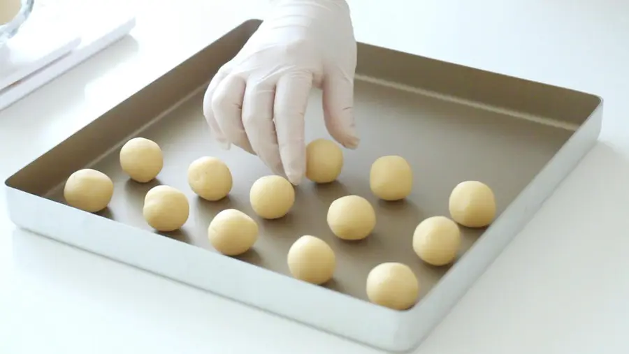 Japanese dessert master Kojima-sensei's recipe, strawberry jam cookies step 0