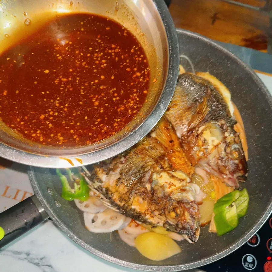 Grilled fish with sauce flavor (not spicy) step 0