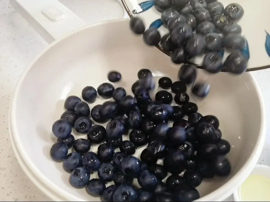 Homemade blueberry jam [this recipe is amazing, it tastes amazing] step 0