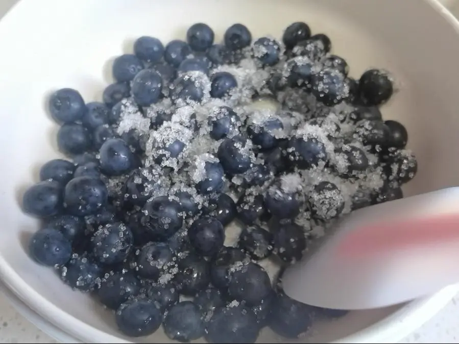 Homemade blueberry jam [this recipe is amazing, it tastes amazing] step 0