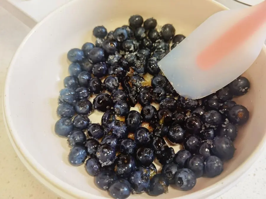 Homemade blueberry jam [this recipe is amazing, it tastes amazing] step 0