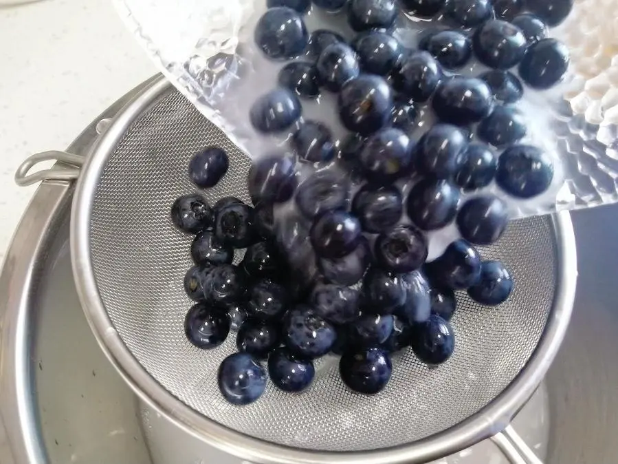 Homemade blueberry jam [this recipe is amazing, it tastes amazing] step 0