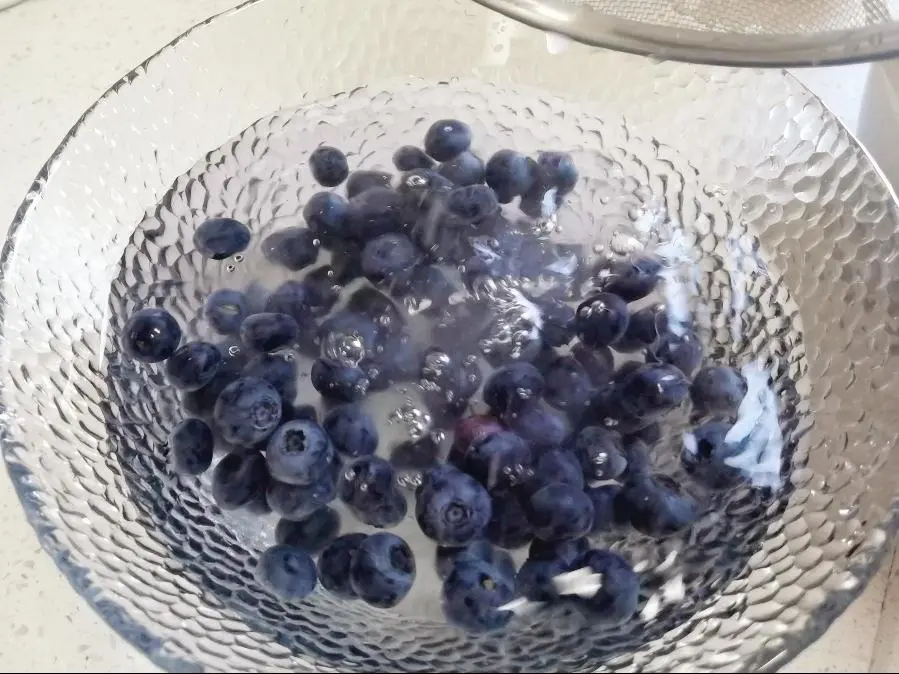 Homemade blueberry jam [this recipe is amazing, it tastes amazing] step 0