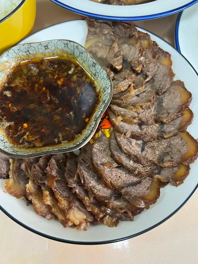 Beef tendon in fragrant sauce step 0