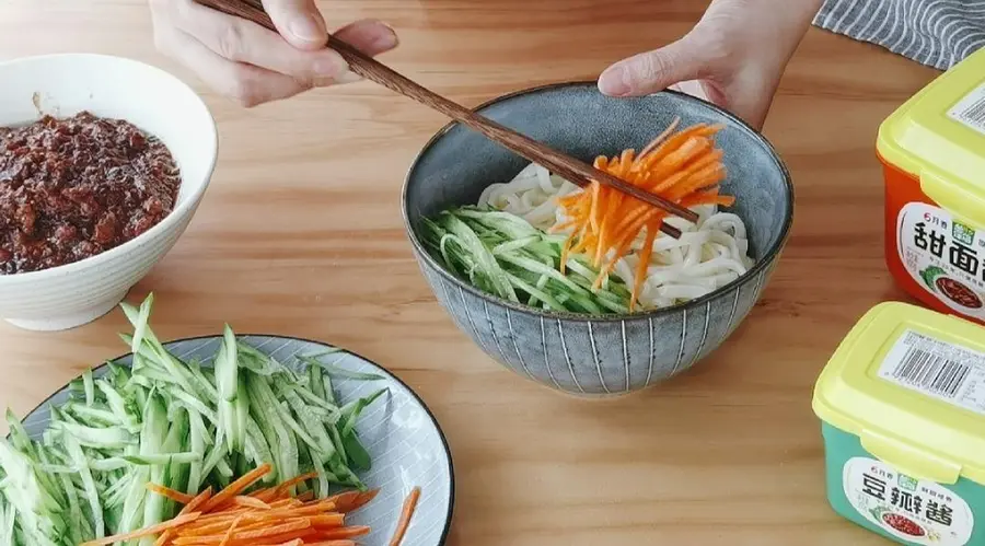 Fried noodles at home step 0