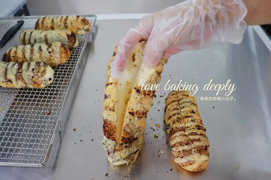 Oreo Crispy Sauce Bread|Crunchy|Cream Included step 0