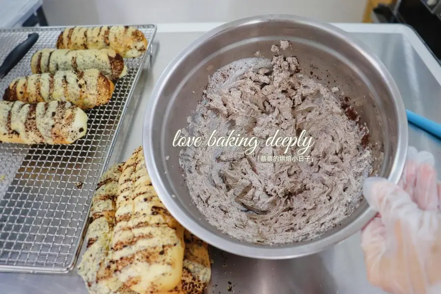 Oreo Crispy Sauce Bread|Crunchy|Cream Included step 0