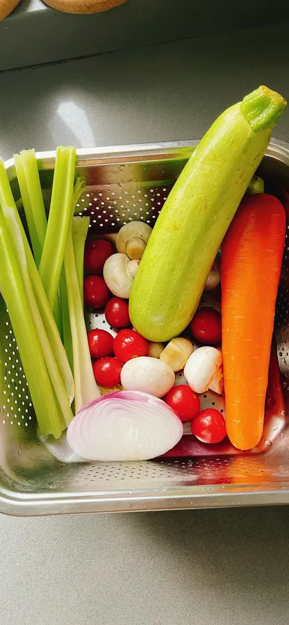 Vegetable dashi sauce (Thermomix) step 0