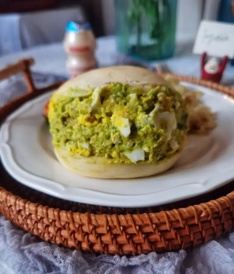  Awesome â—ï¸ avocado egg jam. Bagel burger  step 0