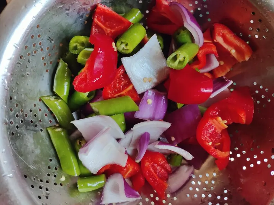 Grilled cod fillets in sauce step 0