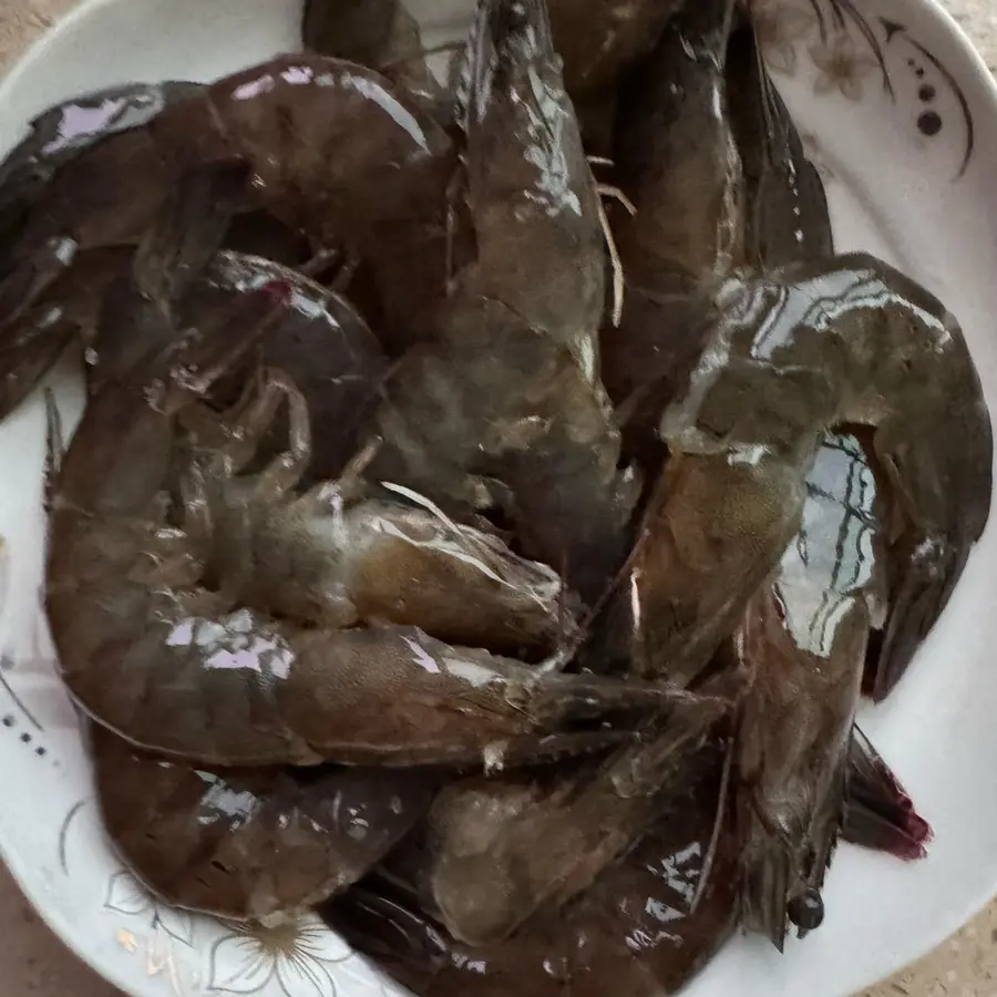 Salt and pepper shrimp  step 0