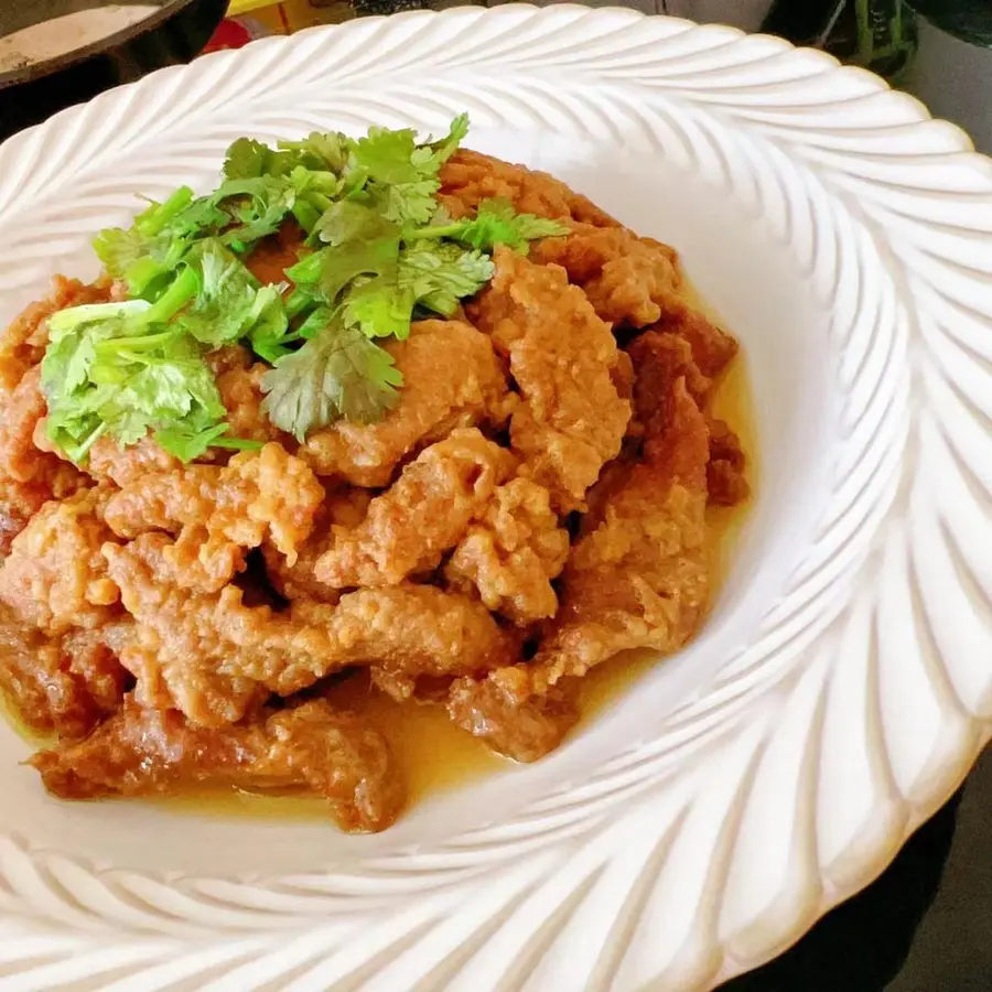 Buckle the bowl with small crispy meat step 0