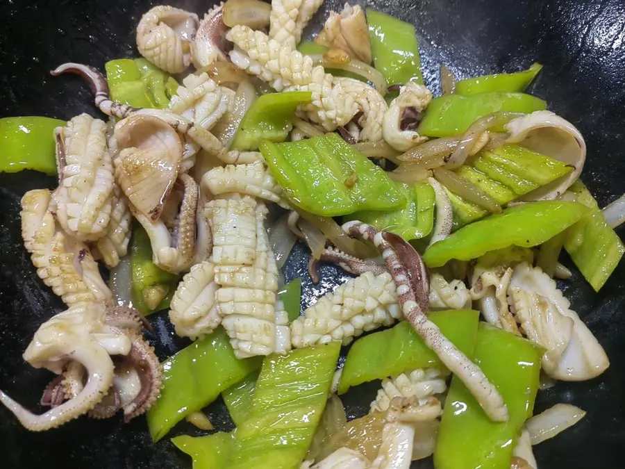 Chili pepper mustard squid step 0