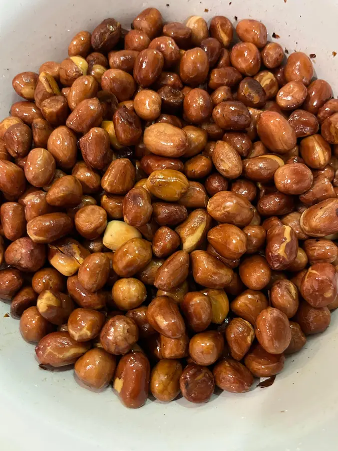 Deep-fried peanuts step 0