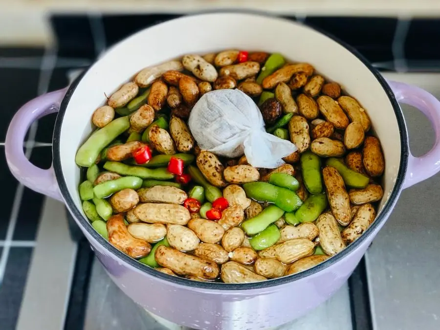 Super simple and delicious salted edamame and peanuts  â”† super suitable appetizer â”† Chilled for better taste step 0