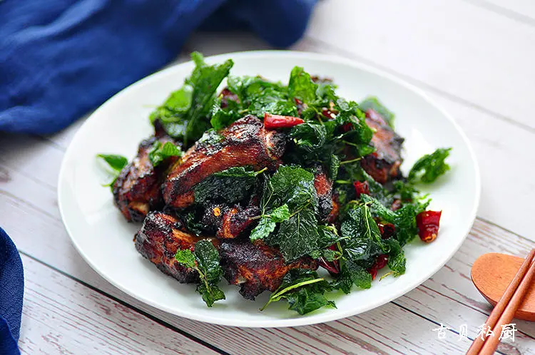 Mint fried pork ribs