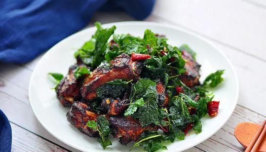 Mint fried pork ribs