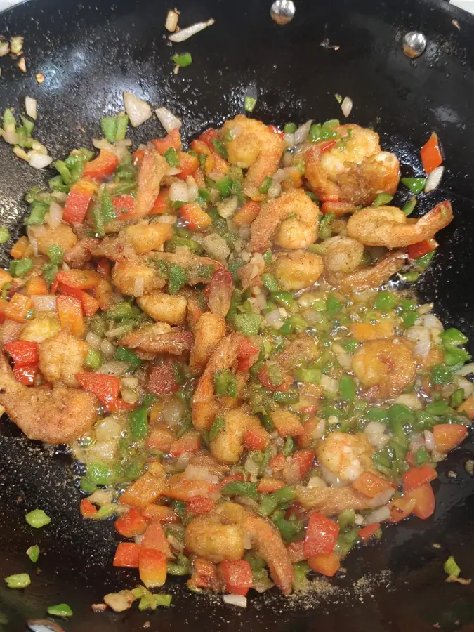 Salt-and-pepper shrimp that do not spit out the shell step 0