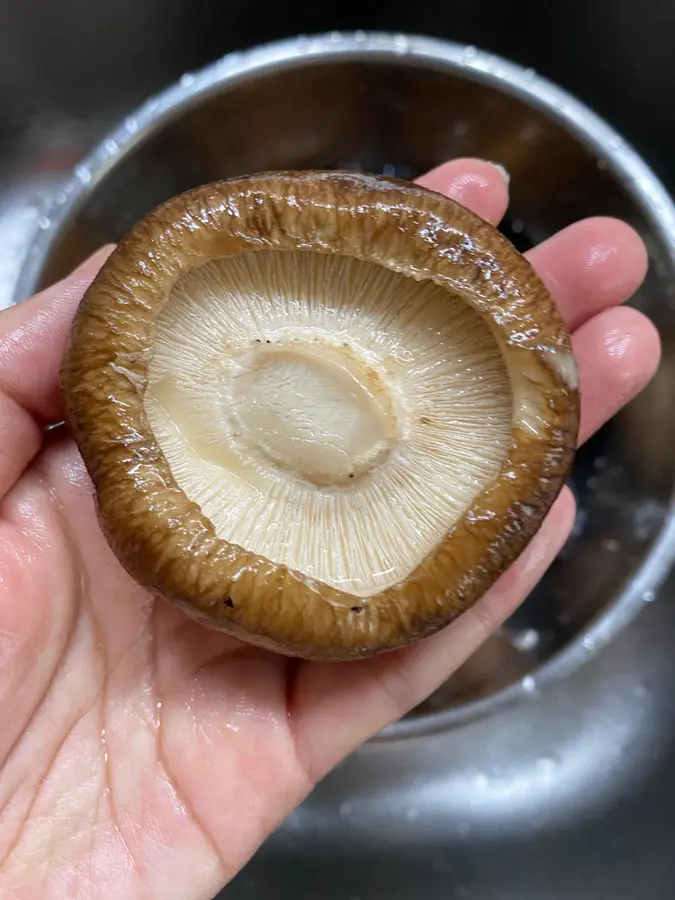 Barbecue mushrooms in the palm of your hand step 0