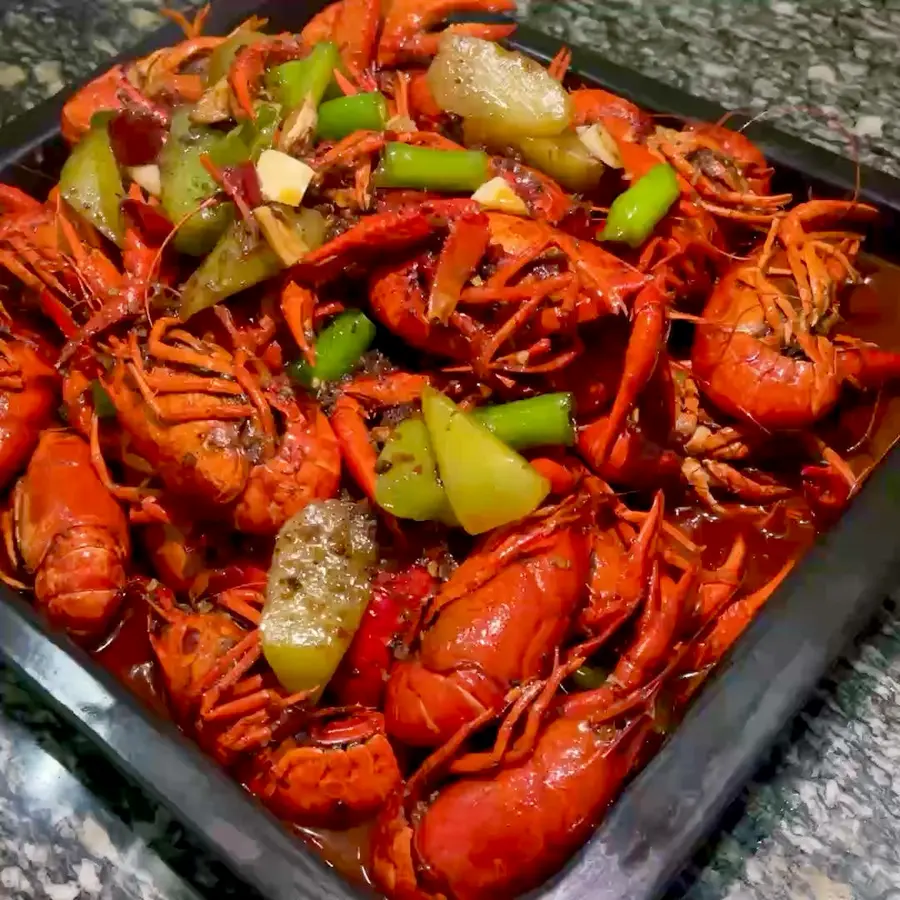 ãŠ™ï¸ Comparable to the lobster house, the spicy thirteen-spiced crayfish is tender and firm in meat step 0