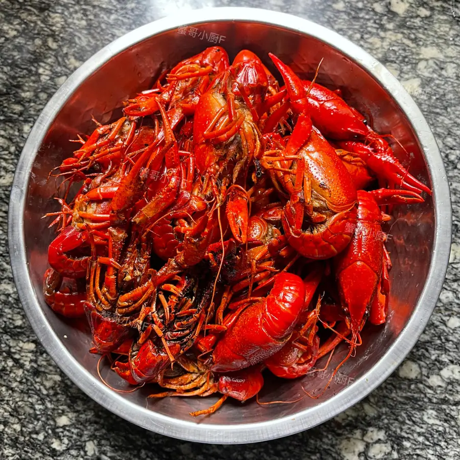 ãŠ™ï¸ Comparable to the lobster house, the spicy thirteen-spiced crayfish is tender and firm in meat step 0