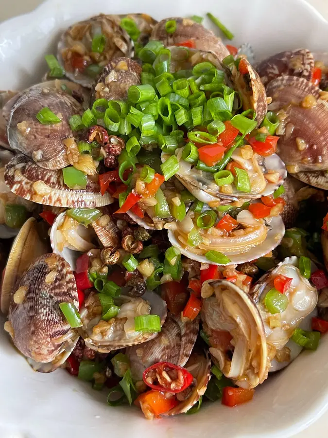 Spicy fried clams that don't get old enough (flower clams, flower nails)