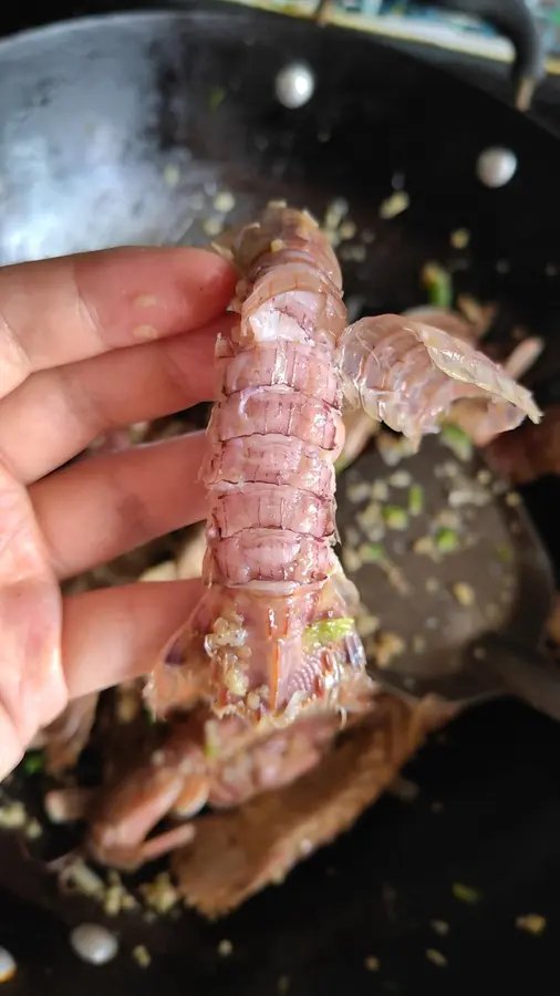 Homemade pipi shrimp step 0