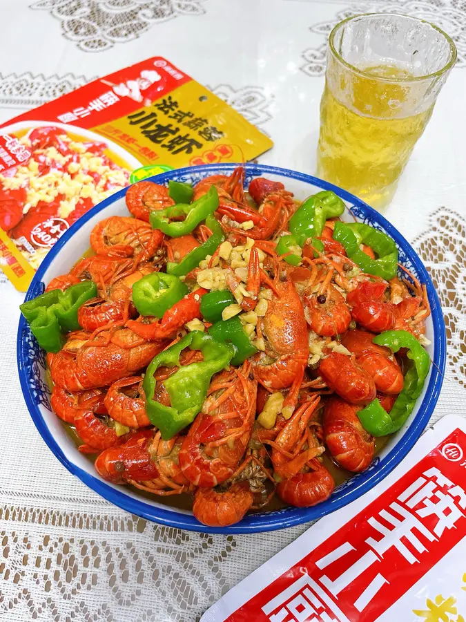 Crayfish with garlic