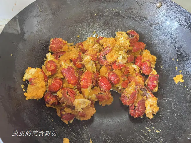 Salted egg yolk lobster tails step 0