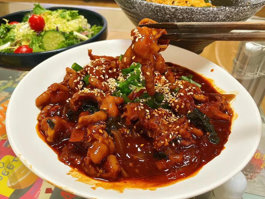  Korean flavor • hot and spicy chicken feet 