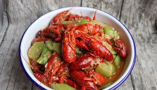 Crayfish with garlic