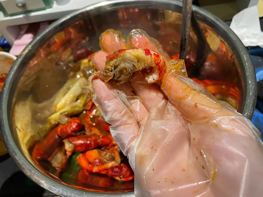 Thirteen spiced crayfish step 0