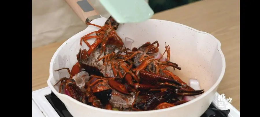 Spicy crayfish|Huge delicious, a hurdle that can't be avoided at night in summer step 0