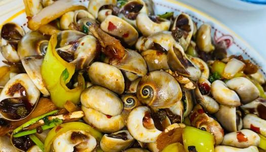 Spicy stir-fried cat's eye snails