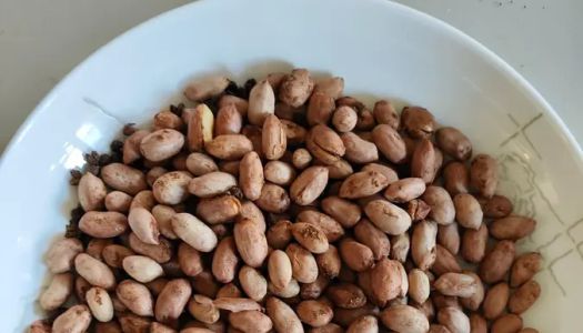 Air fryer version: Spiced peanuts