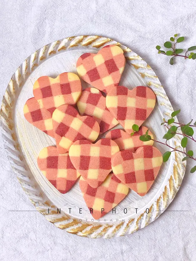 Heart-shaped lattice cookies for Valentine's Day confessions