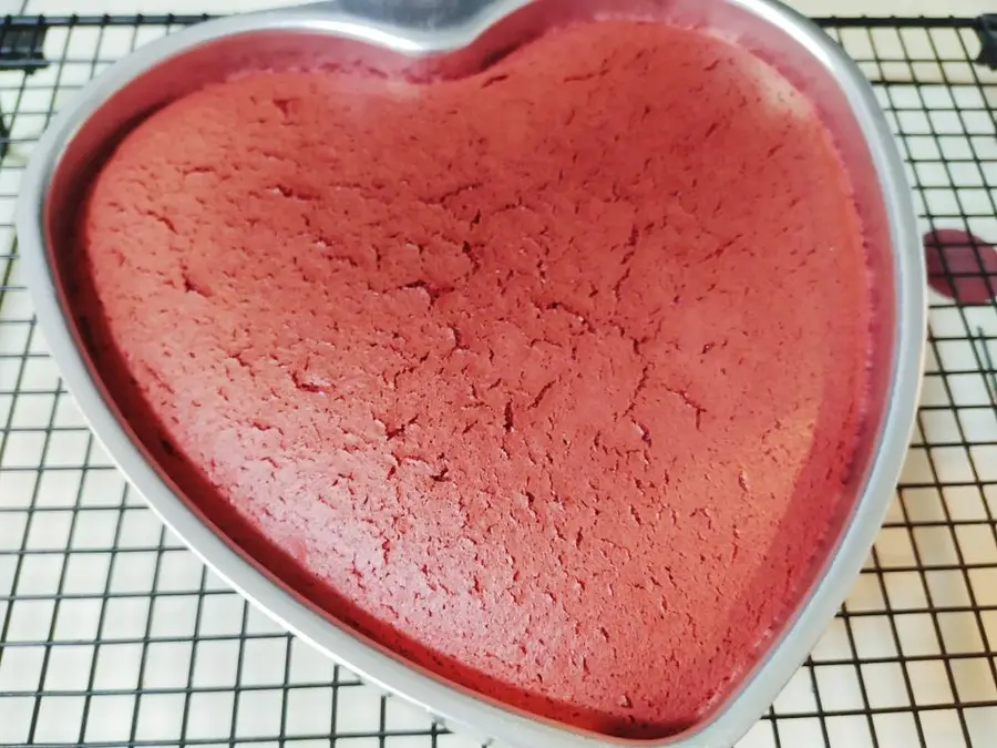 Valentine's Day cake (8-inch heart-shaped or 6-inch round red velvet cake) step 0