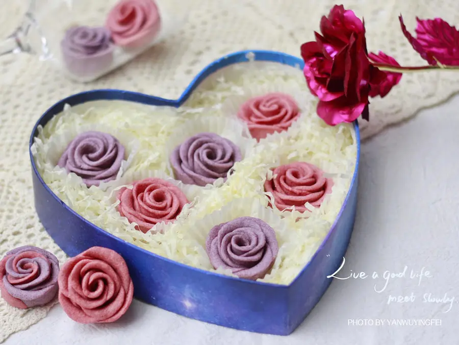 Valentine's Day rose cookies step 0