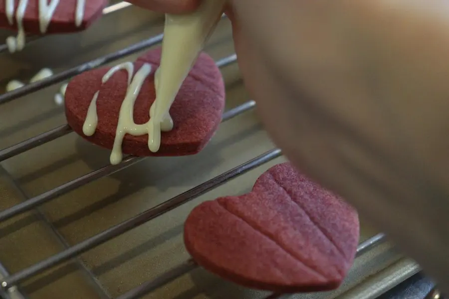 Red Velvet Chocolate Chip Cookies: Happy Tanabata! step 0