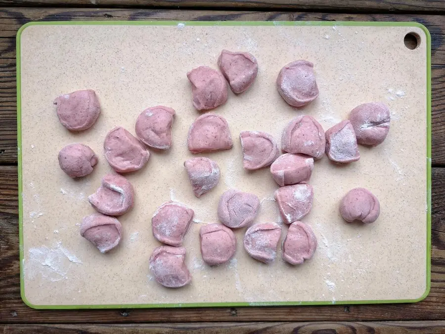 Steamed dumplings with roses - the best gift for Valentine's Day is to give them a romantic meal made by your own hands step 0